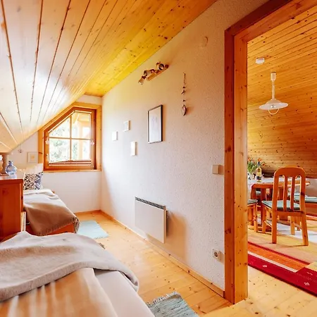 Nora * Sankt Kanzian am Klopeiner See