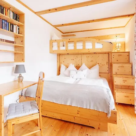 Nora Sankt Kanzian am Klopeiner See